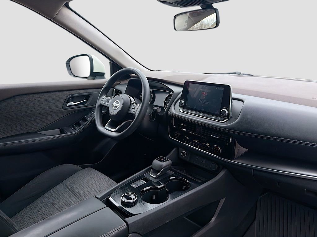 Used 2021 Nissan Rogue SV image 27