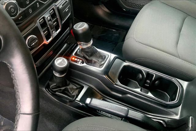 Used 2022 Jeep Gladiator Sport image 12