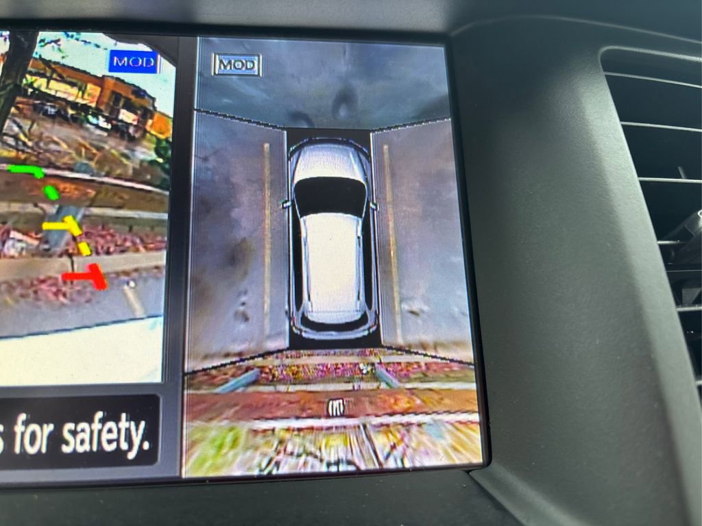 Used 2019 Nissan Pathfinder Platinum image 37