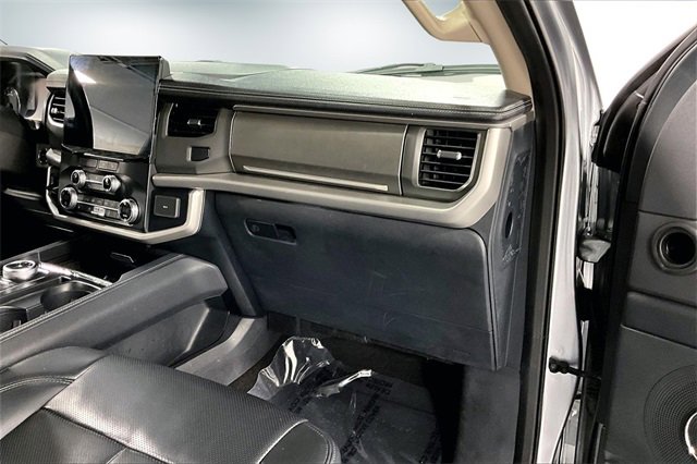 Used 2023 Ford Expedition Max XLT image 27