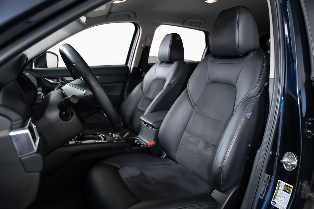 Used 2021 MAZDA CX-5 Touring FWD image 19