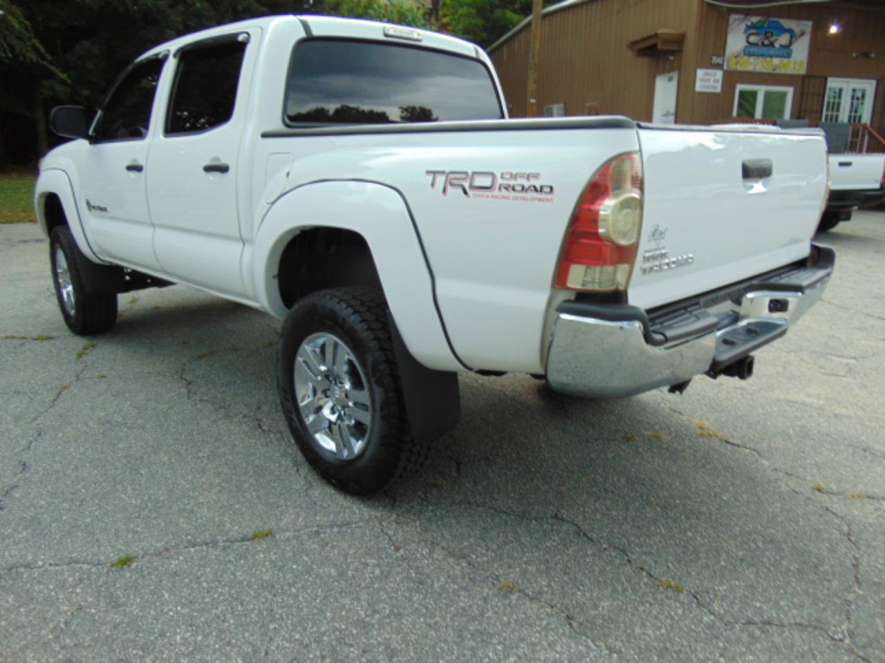 Used 2013 Toyota Tacoma 4x4 Double Cab w/ SR5 Pkg image 3