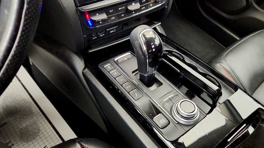 Used 2017 Maserati Quattroporte S GranSport Q4 AWD/4WD image 15