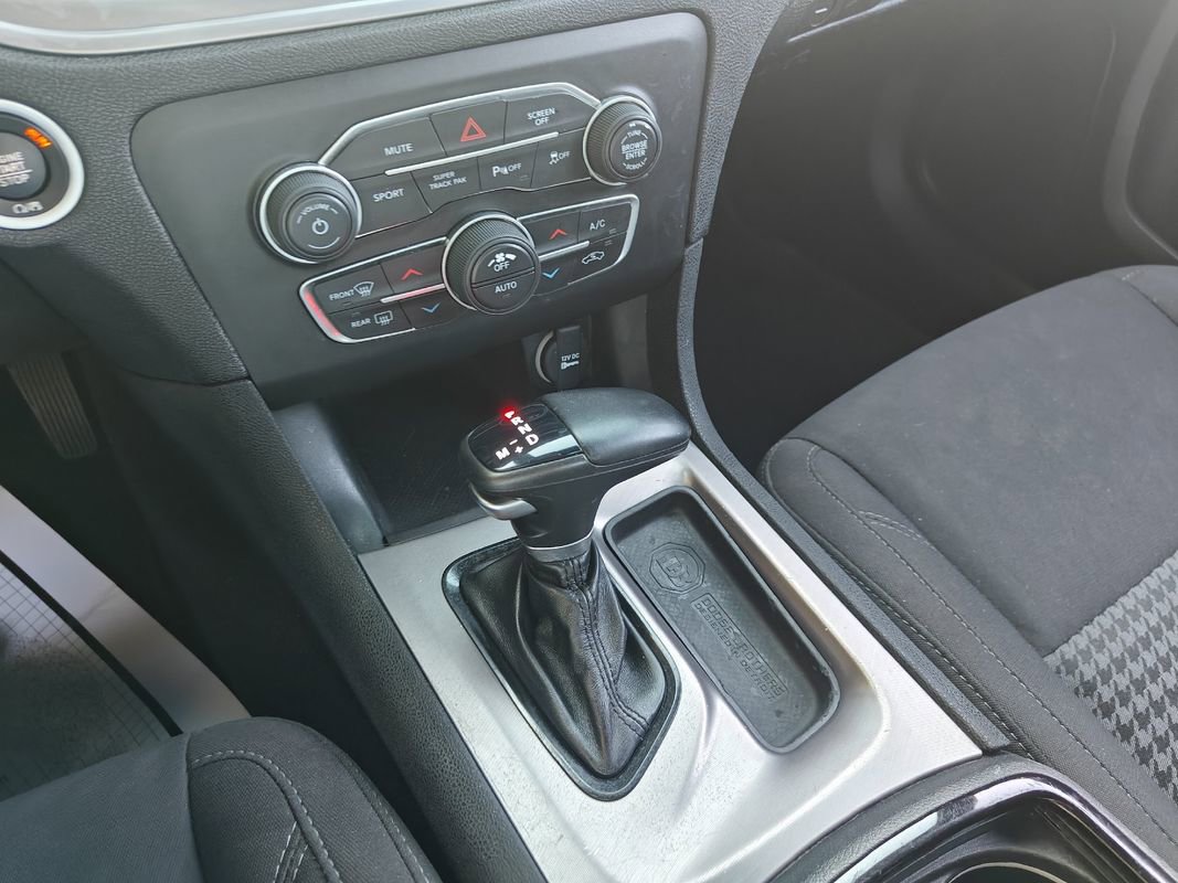 Used 2023 Dodge Charger SXT w/ Blacktop Package image 32