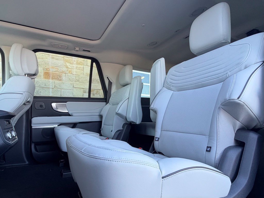 New 2027 Ford Expedition Max Platinum w/ Platinum Ultimate Package AWD/4WD image 19