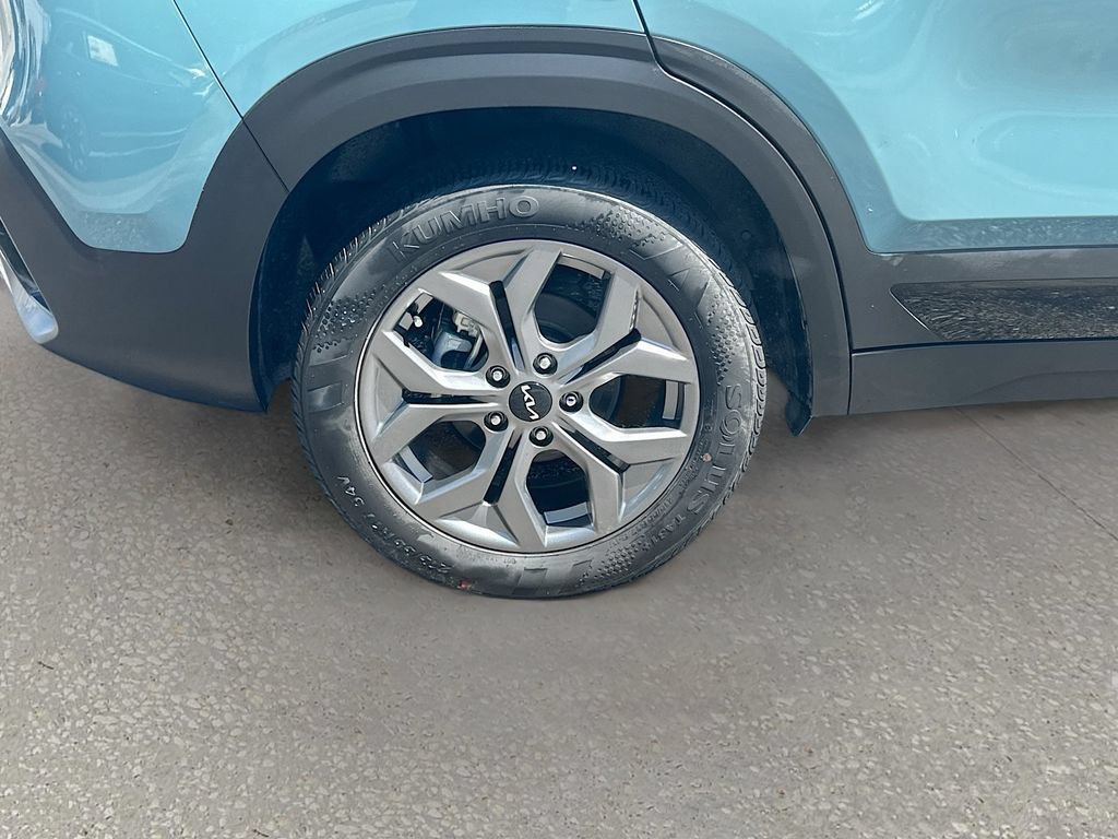 Certified 2024 Kia Seltos S FWD image 29