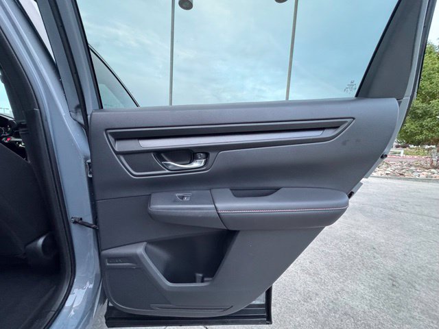 Used 2025 Honda CR-V Sport image 28