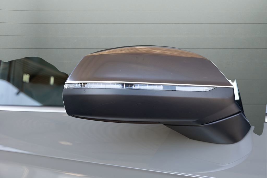 Used 2020 Audi SQ5 Premium Plus w/ Premium Plus Package image 12