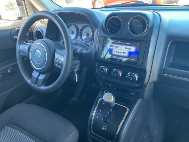 Used 2015 Jeep Patriot Sport image 22