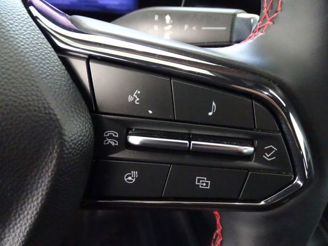 Used 2025 Chevrolet Equinox EV RS w/ Convenience Package II image 8