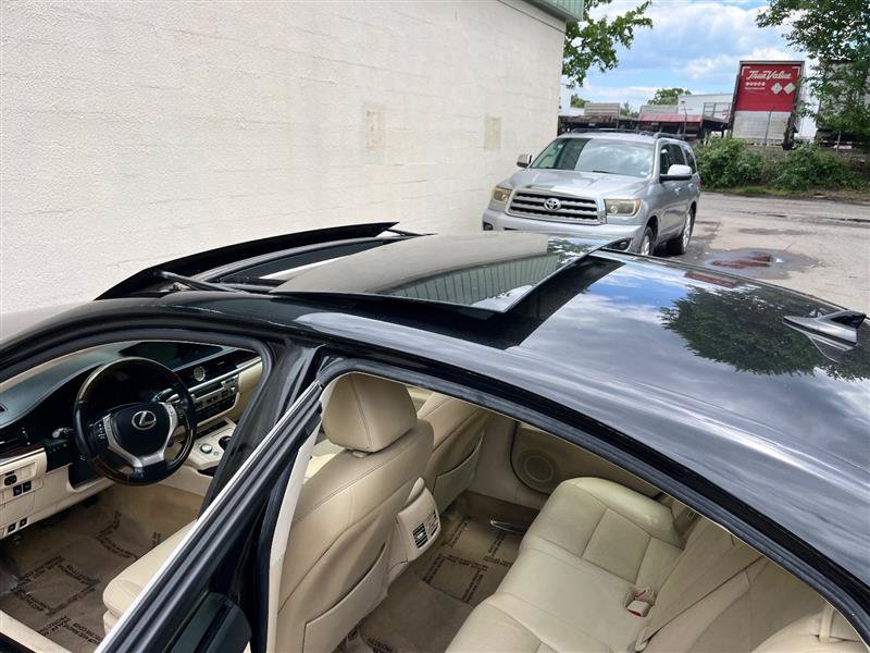 Used 2013 Lexus ES 350 w/ Ultra Luxury Pkg FWD image 9