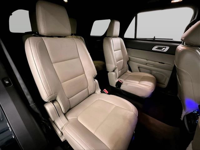 Used 2015 Ford Explorer Limited w/ Equipment Group 302A AWD/4WD image 27