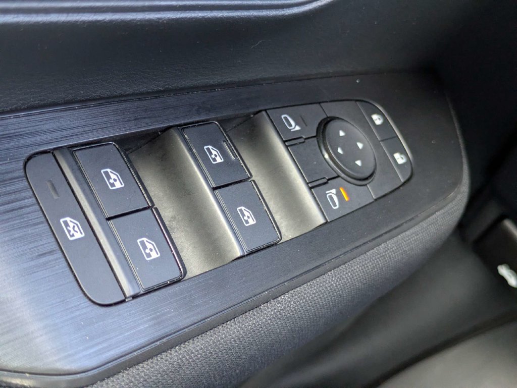 Used 2025 Nissan Kicks S FWD image 24