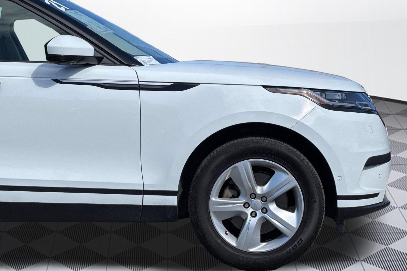 Used 2021 Land Rover Range Rover Velar S AWD/4WD image 35