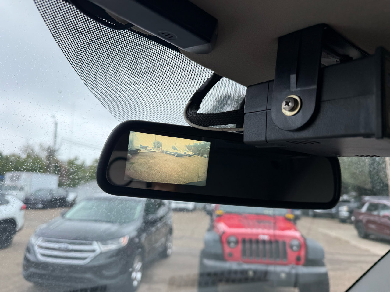 Used 2015 Chevrolet Express 2500 image 16