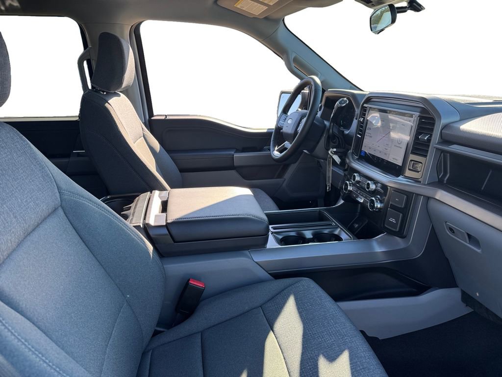 New 2025 Ford F150 XLT w/ Equipment Group 301A Standard image 18