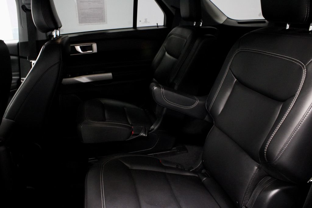 Certified 2023 Ford Explorer XLT w/ Equipment Group 202A AWD/4WD image 22