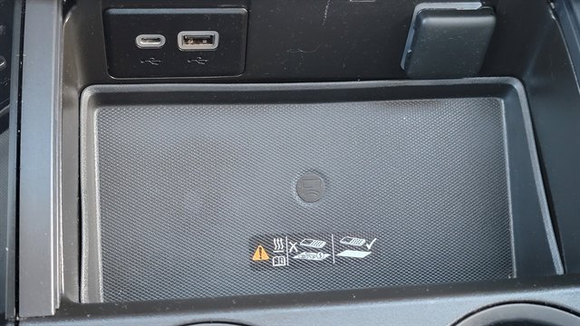 Used 2021 GMC Yukon XL Denali w/ Denali Premium Package image 37