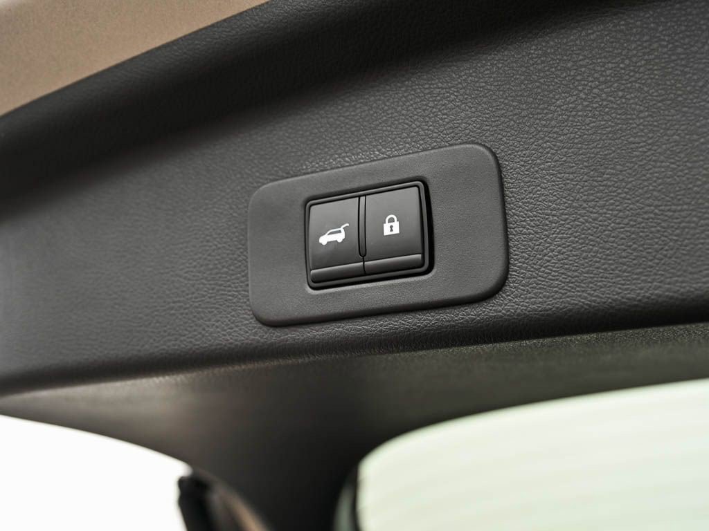 New 2026 Nissan Murano Platinum w/ Cargo Package AWD/4WD image 9