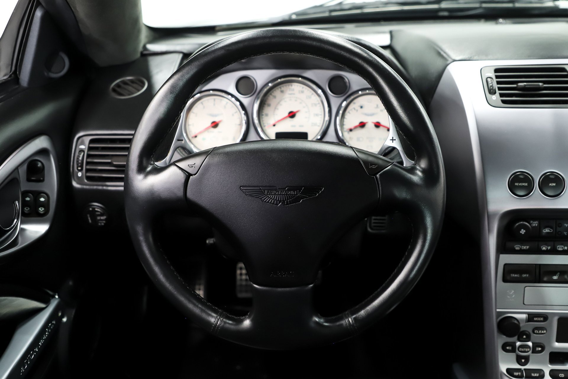 Used 2003 Aston Martin Vanquish image 14