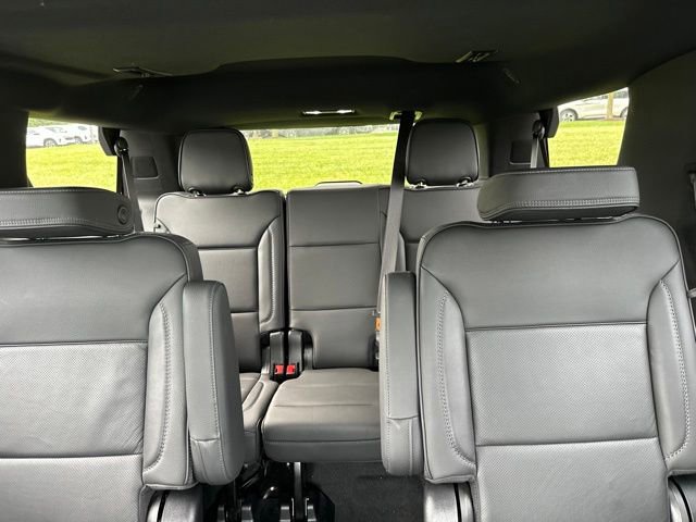 Used 2021 GMC Yukon Denali w/ Denali Premium Package AWD/4WD image 9