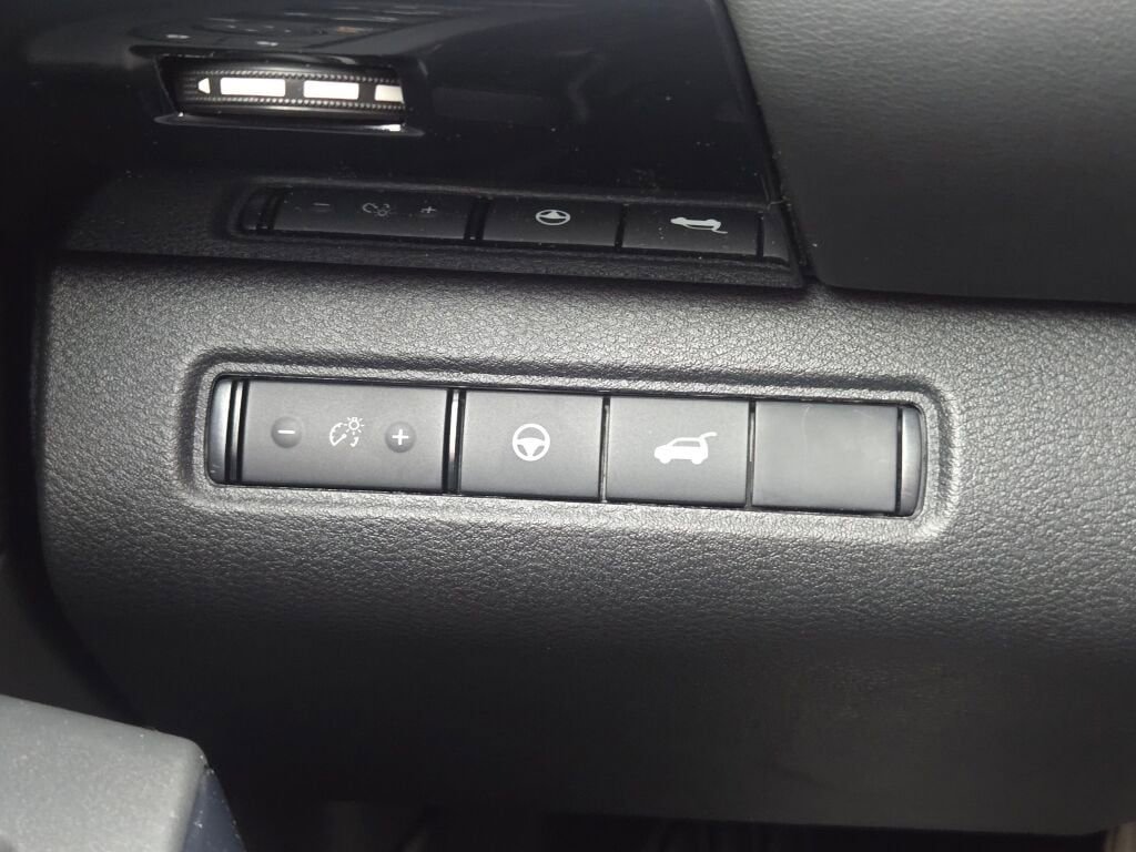 New 2026 Nissan Pathfinder SV w/ SV Premium Package image 24