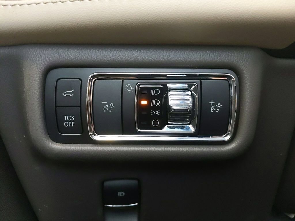 Used 2023 Lincoln Nautilus Reserve w/ Equipment Group 201A AWD/4WD image 23