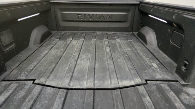Used 2023 Rivian R1T Adventure Dual AWD/4WD image 29