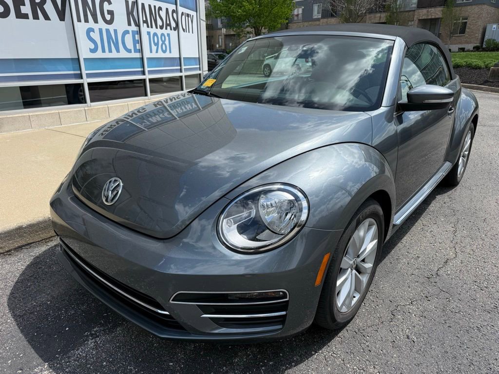 Used 2017 Volkswagen Beetle 1.8T Classic image 8