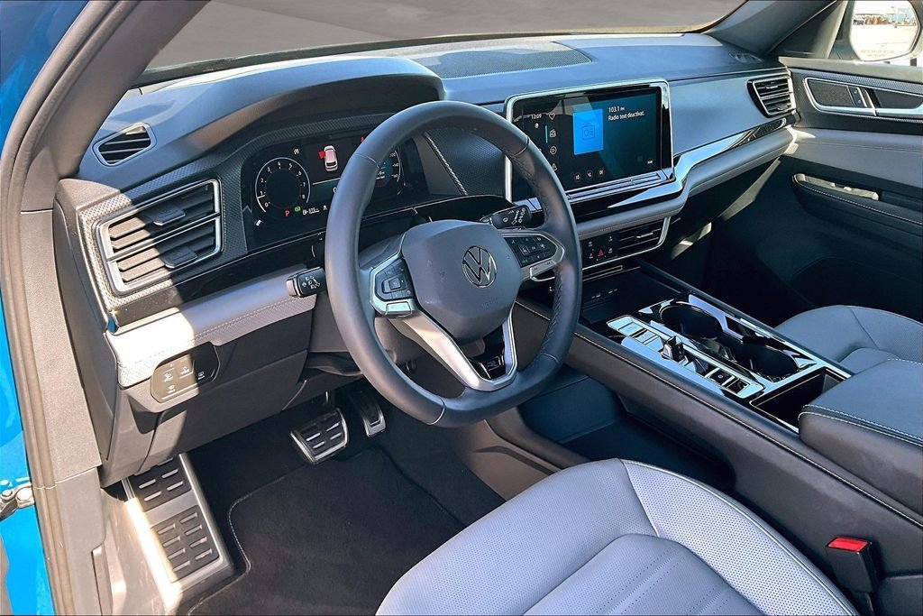 Used 2025 Volkswagen Atlas Cross Sport SEL R-Line image 13