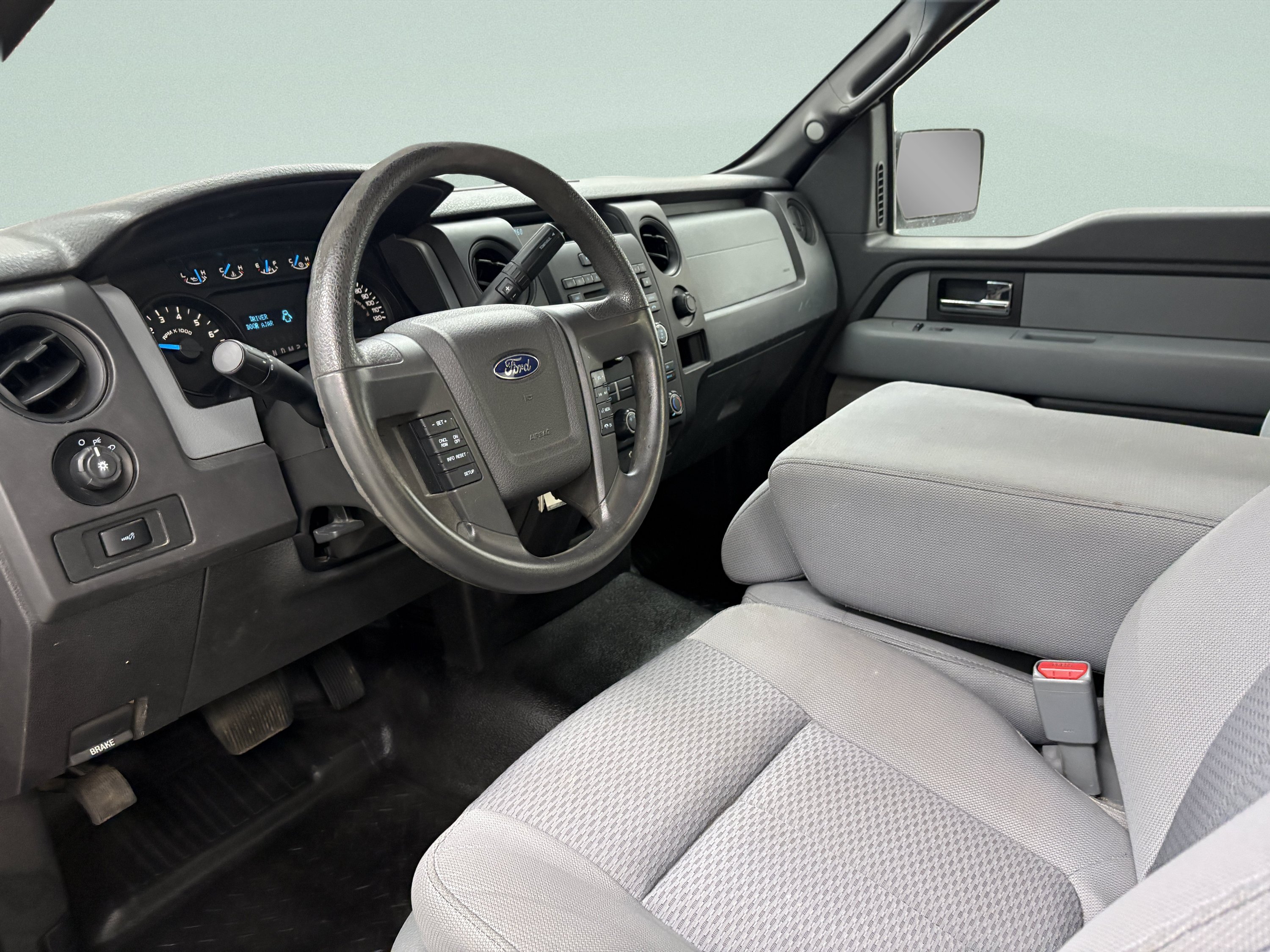 Used 2013 Ford F150 XL w/ Mid Equipment Group RWD image 9