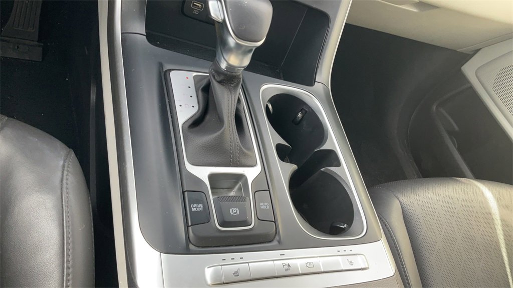 Used 2024 Kia Carnival LX image 23