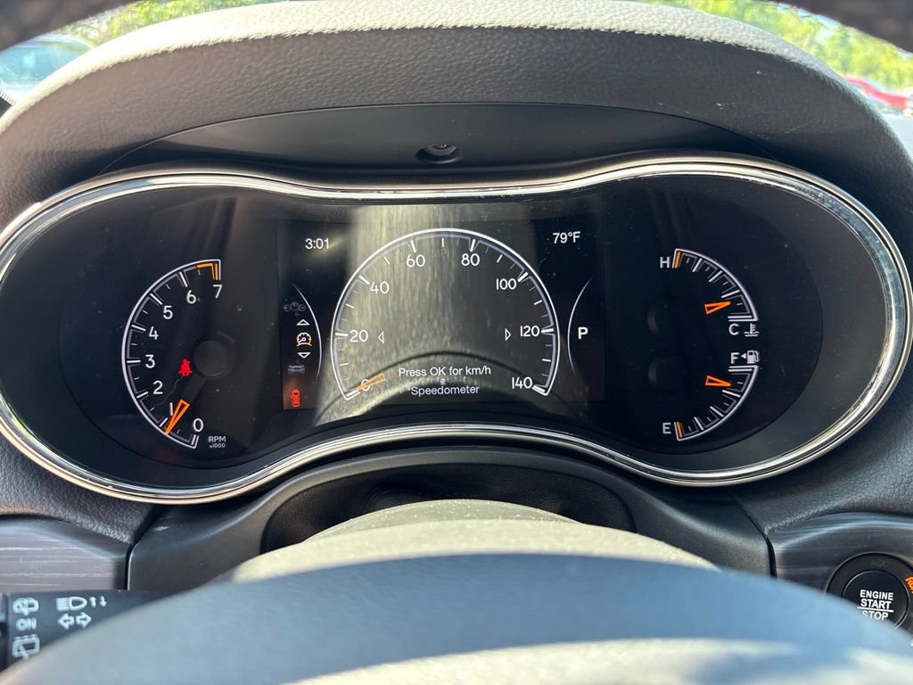 Used 2021 Jeep Grand Cherokee Laredo X AWD/4WD image 27