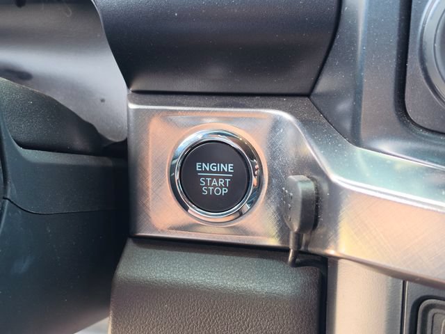 Used 2024 Ford F350 King Ranch w/ Chrome Package AWD/4WD image 32