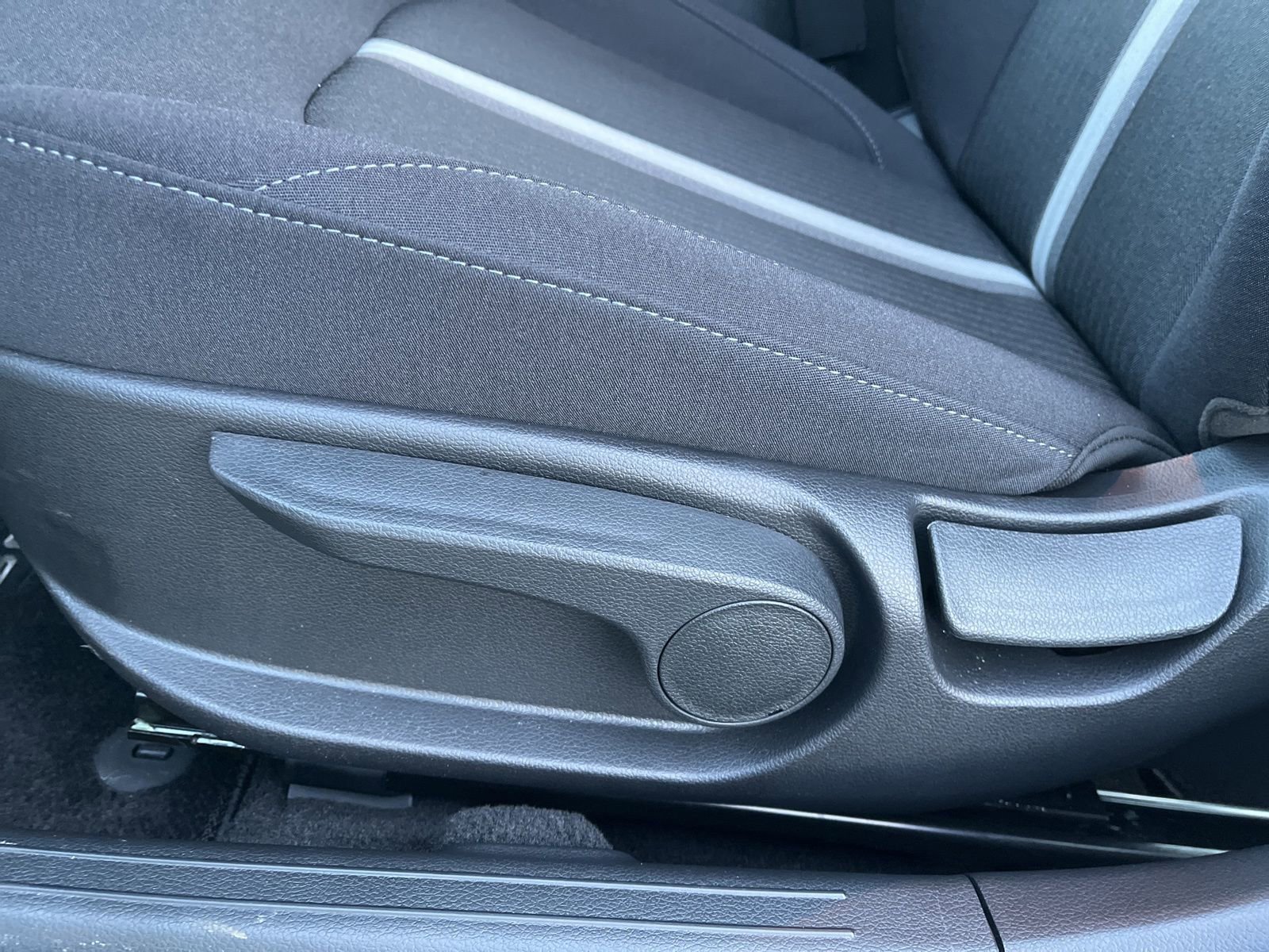 Certified 2025 Hyundai Sonata SE image 25