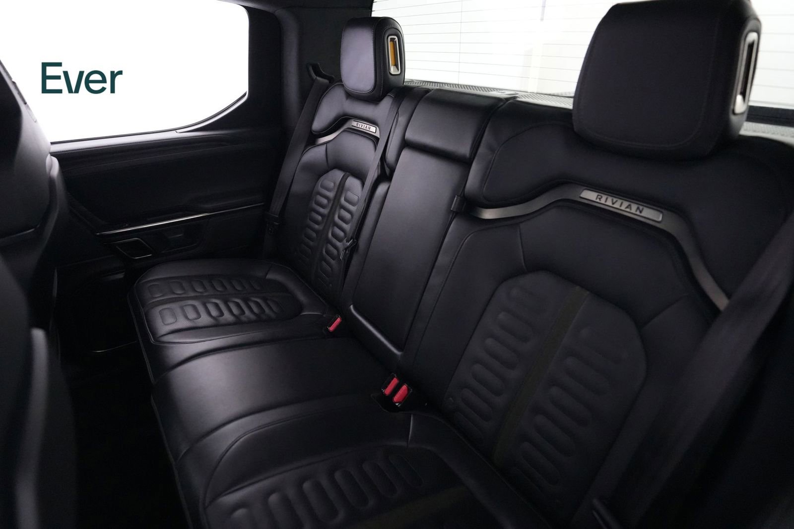 Used 2022 Rivian R1T Launch Edition image 23