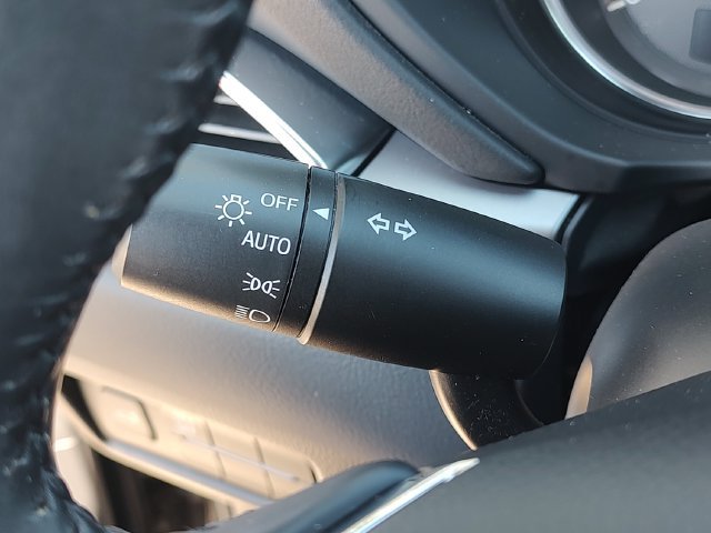 Used 2017 MAZDA CX-5 Touring w/ Preferred Equipment Package FWD image 21