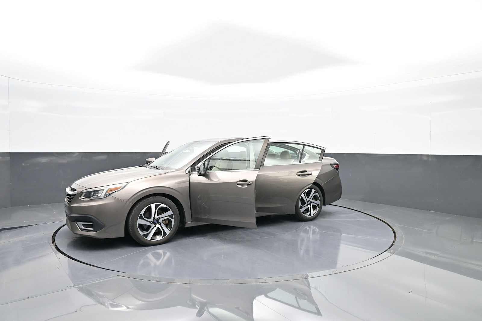 Used 2022 Subaru Legacy Limited image 92