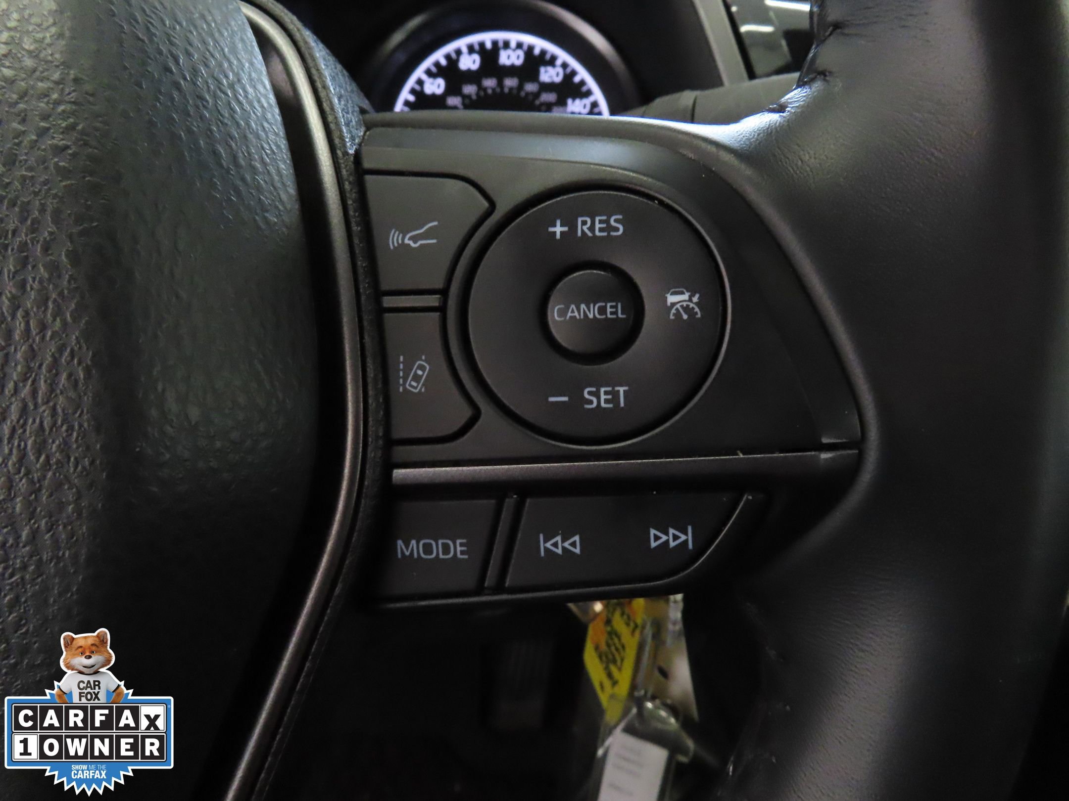 Used 2024 Toyota Camry SE image 16