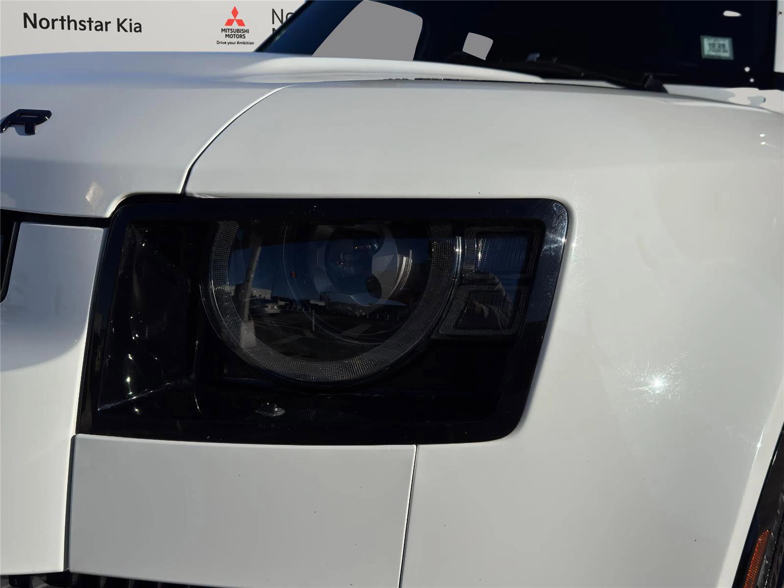 Used 2024 Land Rover Defender 130 X-Dynamic SE image 26