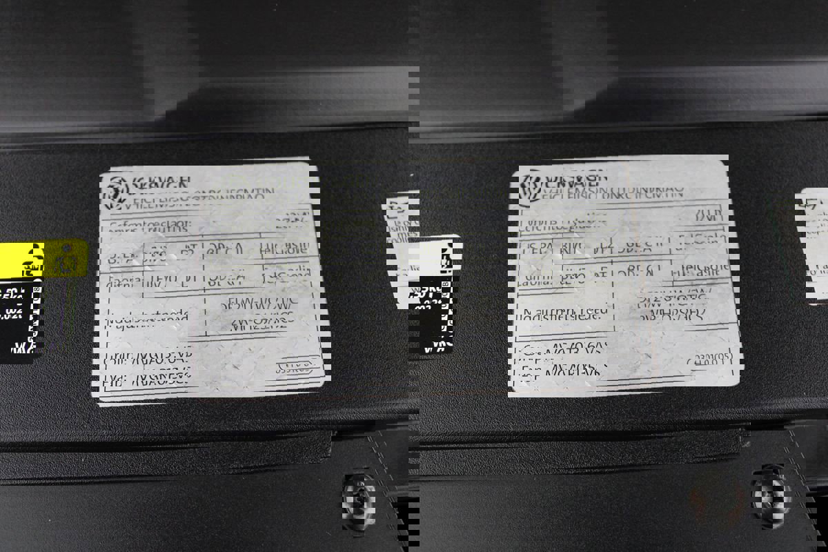 Used 2021 Volkswagen Atlas Cross Sport SE w/ Panoramic Sunroof Package image 51