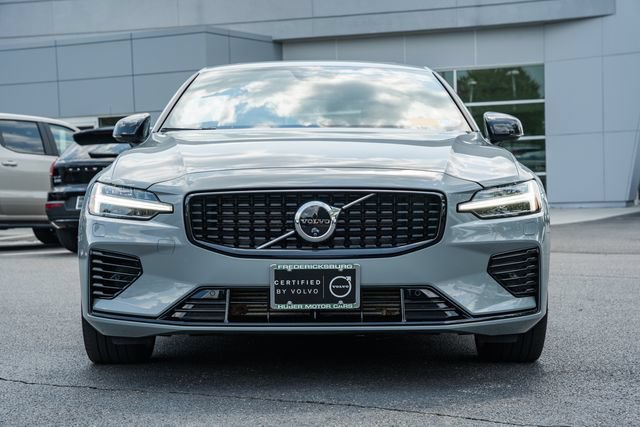 Certified 2024 Volvo S60 T8 Ultimate w/ Climate Package AWD/4WD image 2