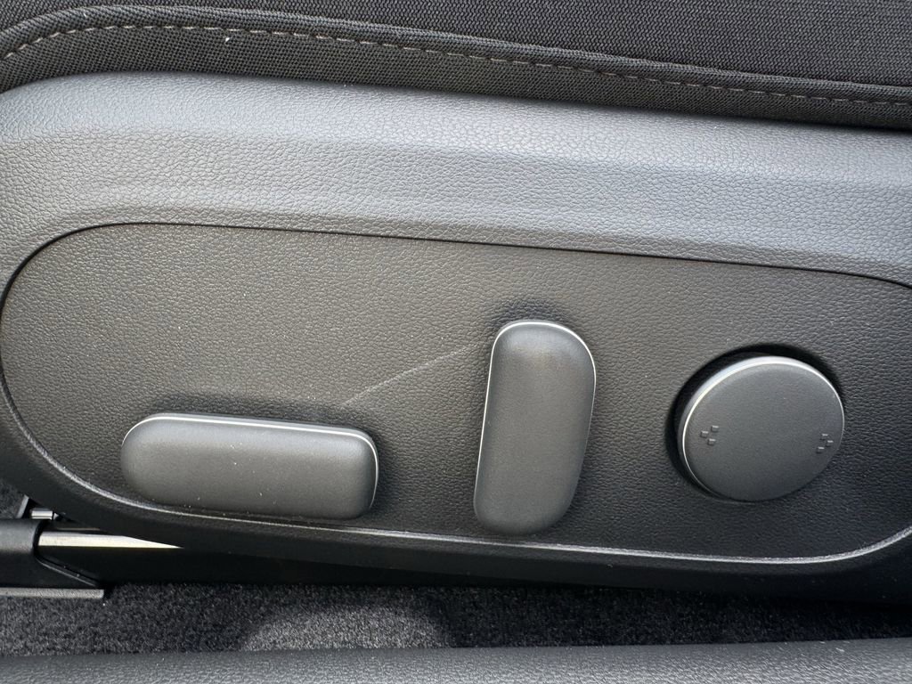 New 2025 Hyundai Ioniq 6 SE image 26