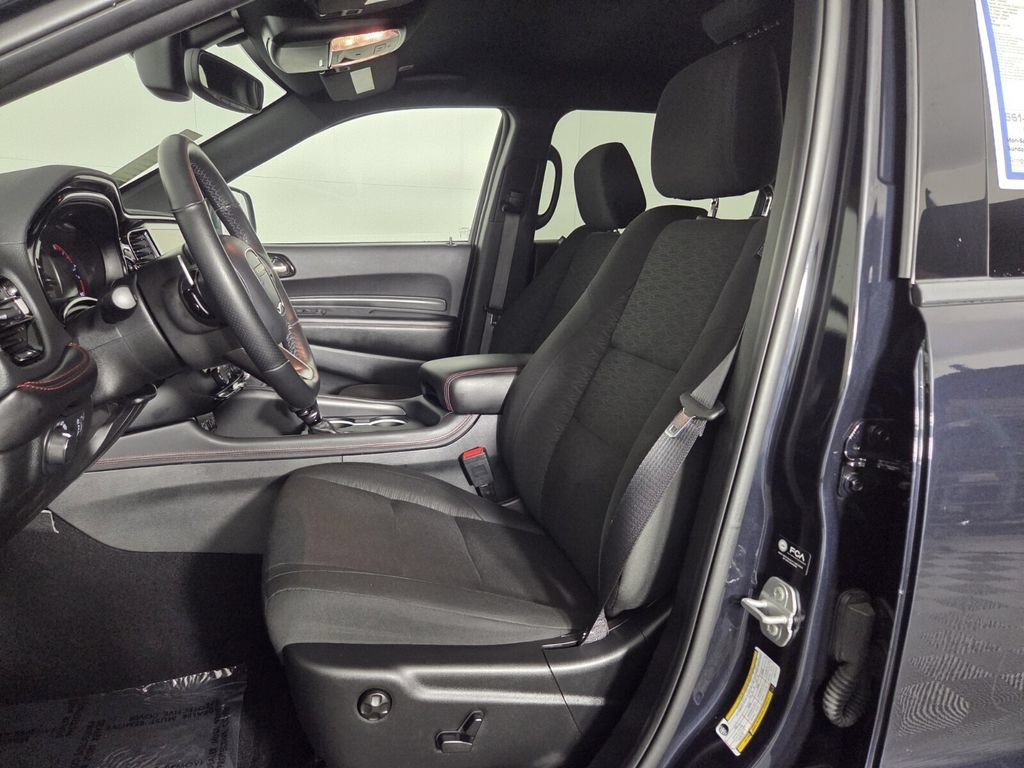 Used 2025 Dodge Durango GT w/ Blacktop Package AWD/4WD image 9