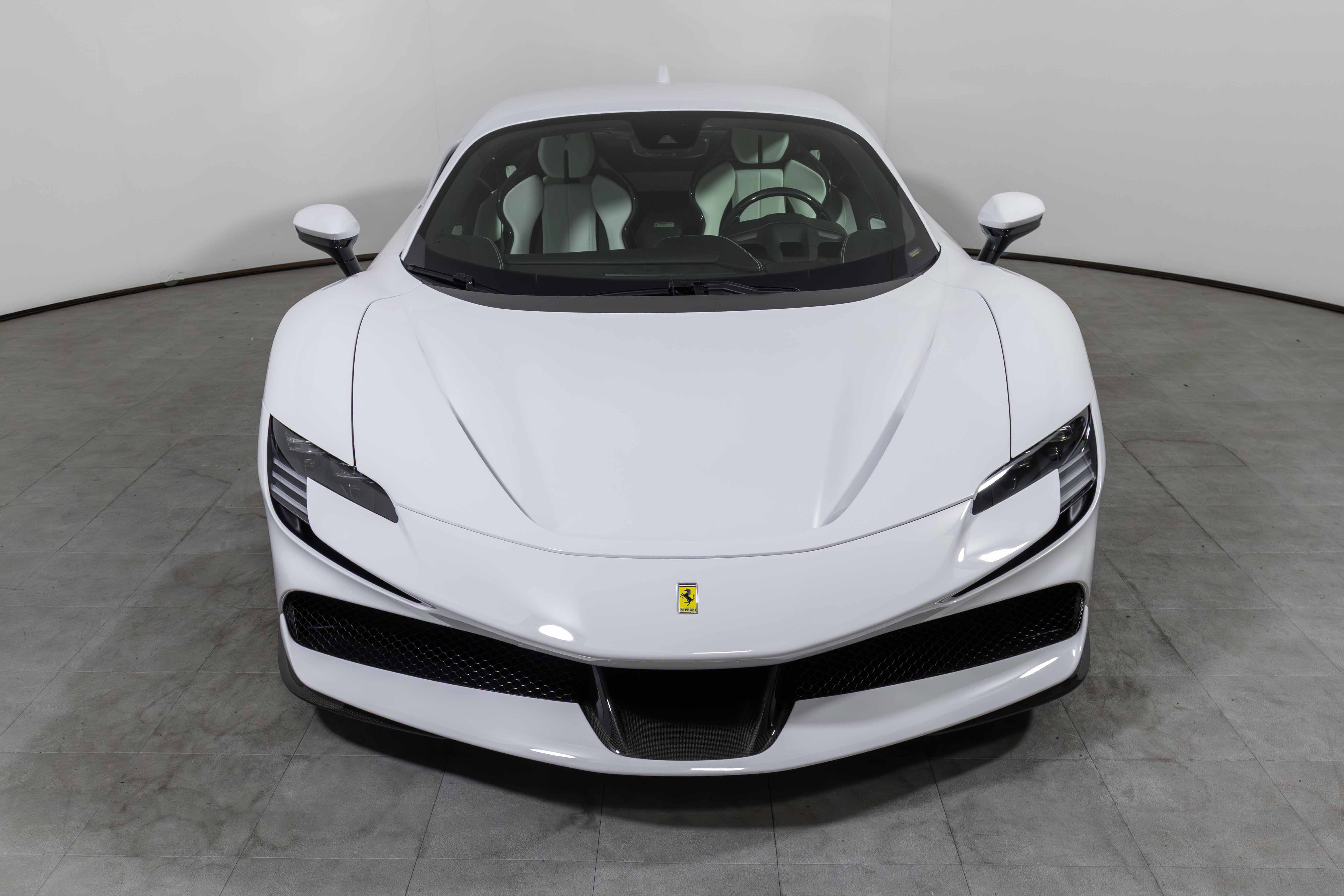 Used 2023 Ferrari SF90 Stradale image 2
