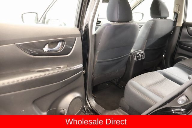 Used 2017 Nissan Rogue S AWD/4WD image 29
