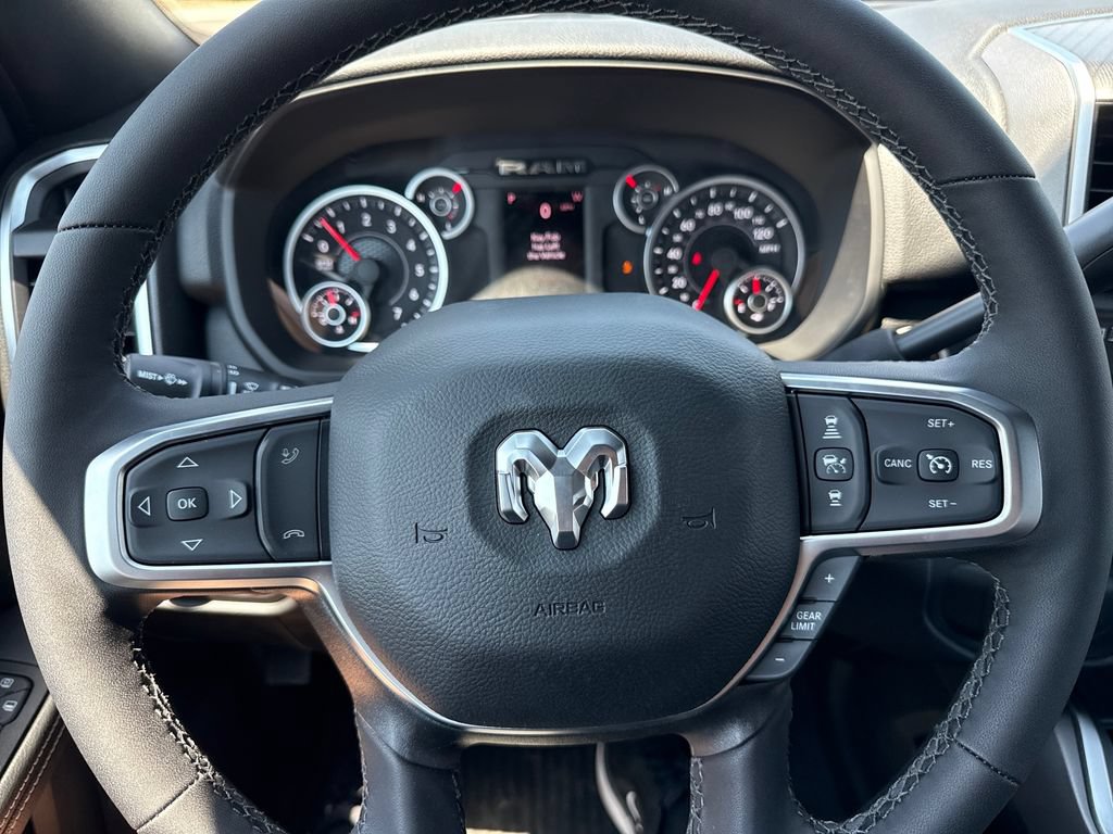New 2026 RAM 2500 Big Horn AWD/4WD image 13