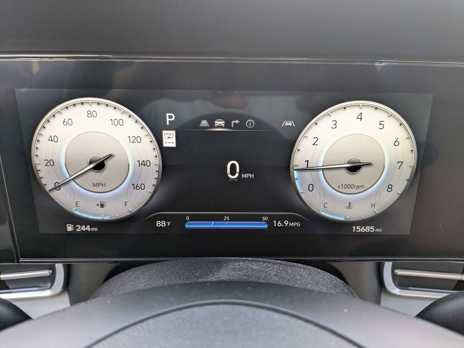 Used 2025 Hyundai Elantra Limited FWD image 30