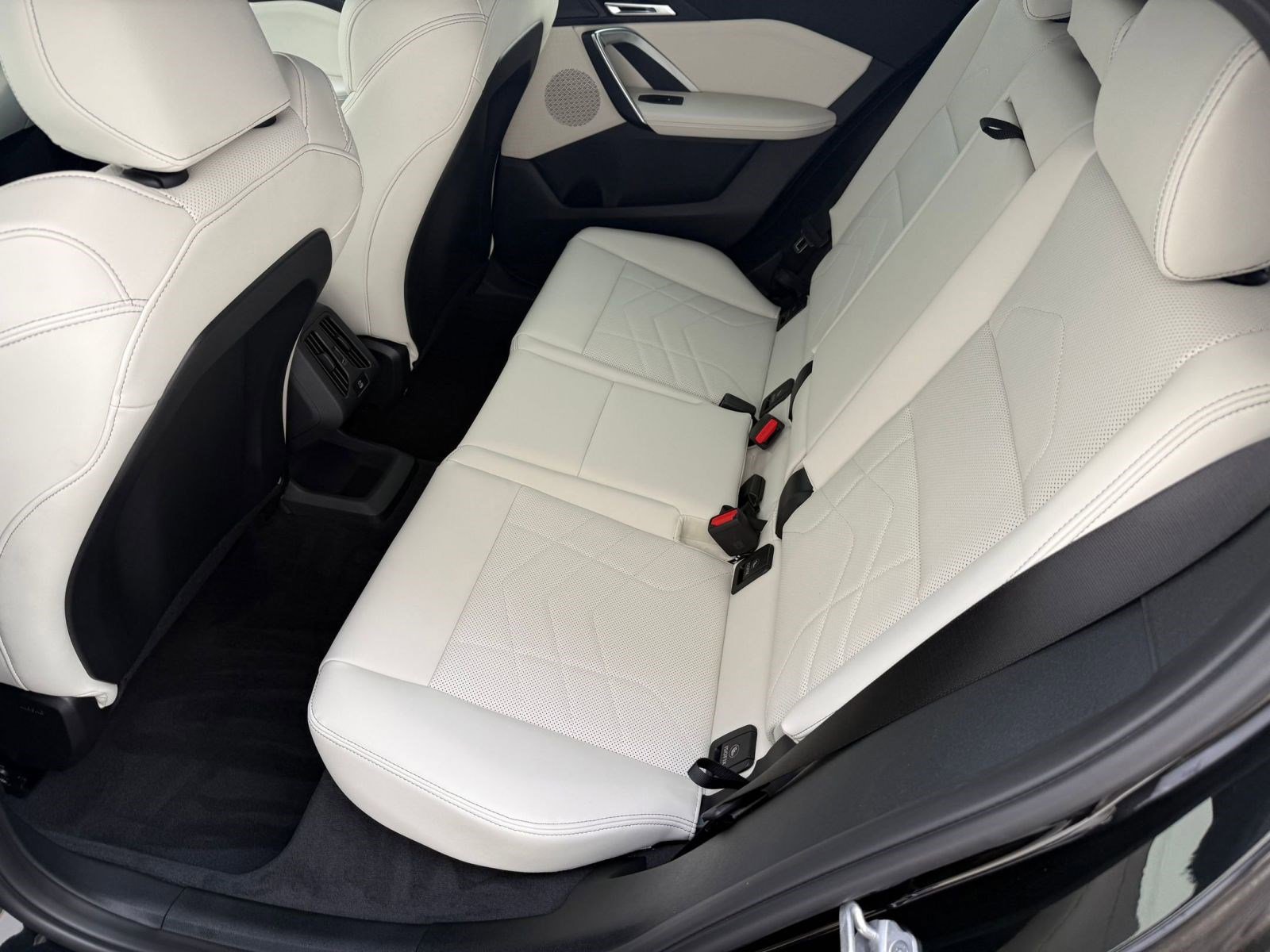 New 2026 BMW X2 xDrive28i w/ M Sport Package image 13