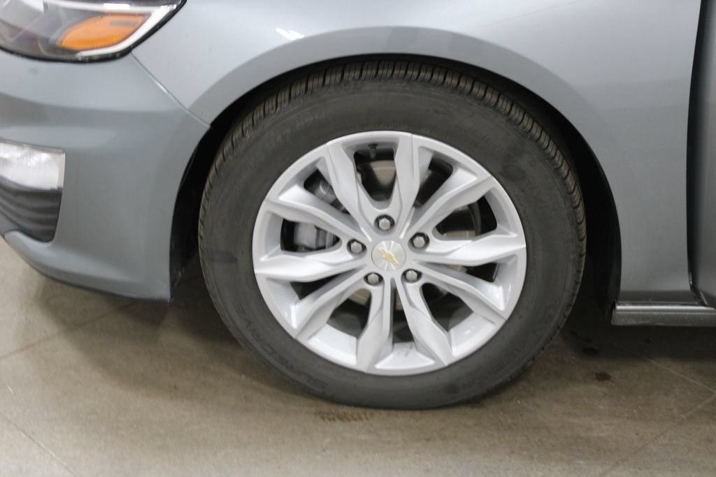 Used 2025 Chevrolet Malibu LT FWD image 44